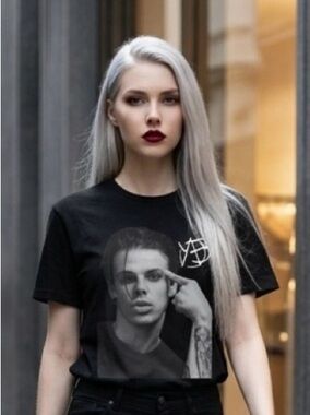 🆕 Yungblud Black Graphic Adult T-Shirt